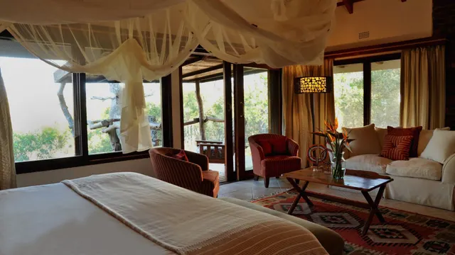 Idube Game Lodge — image 1