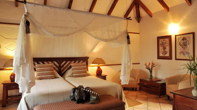 Idube Game Lodge — image 5