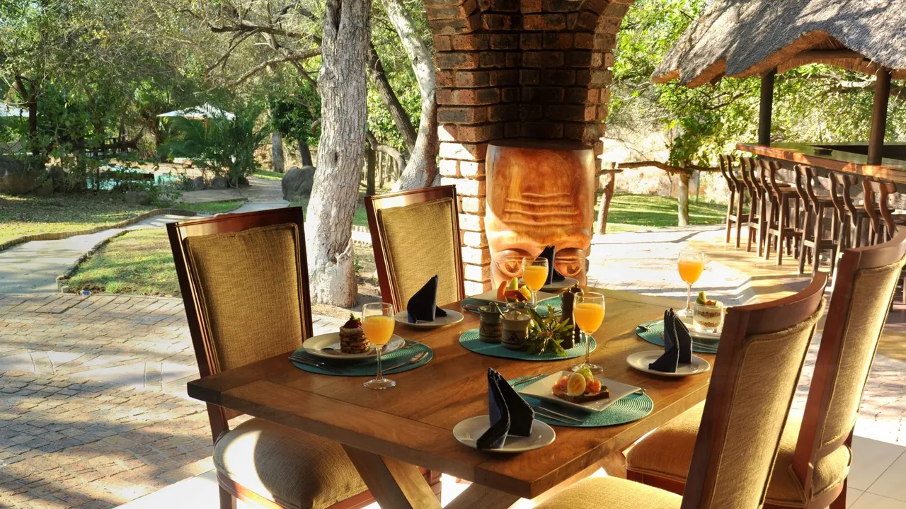 Idube Game Lodge — image 3