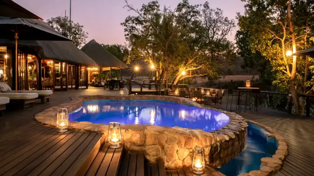 Ndlovu Safari Lodge — image 1