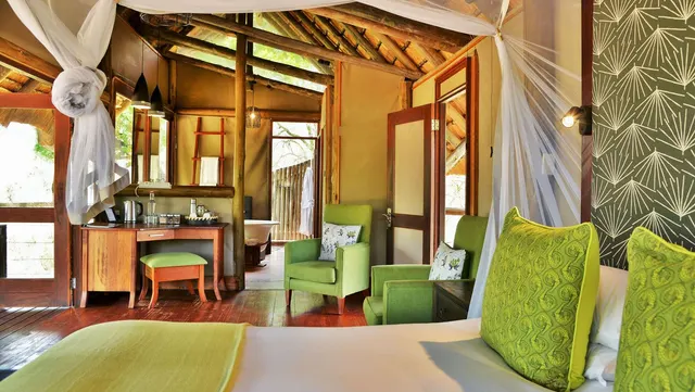 Rhino Post Safari Lodge — image 4