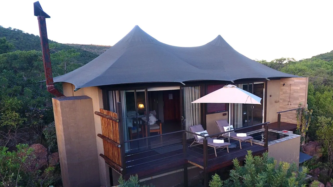 Inzalo Safari Lodge — image 15