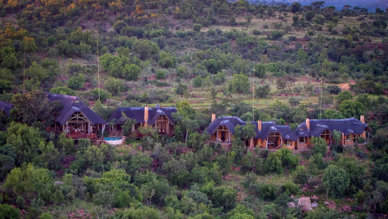 Nedile Lodge — image 7