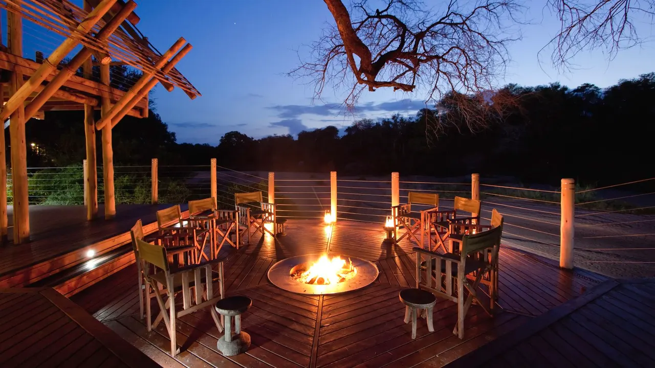Rhino Post Safari Lodge — image 7