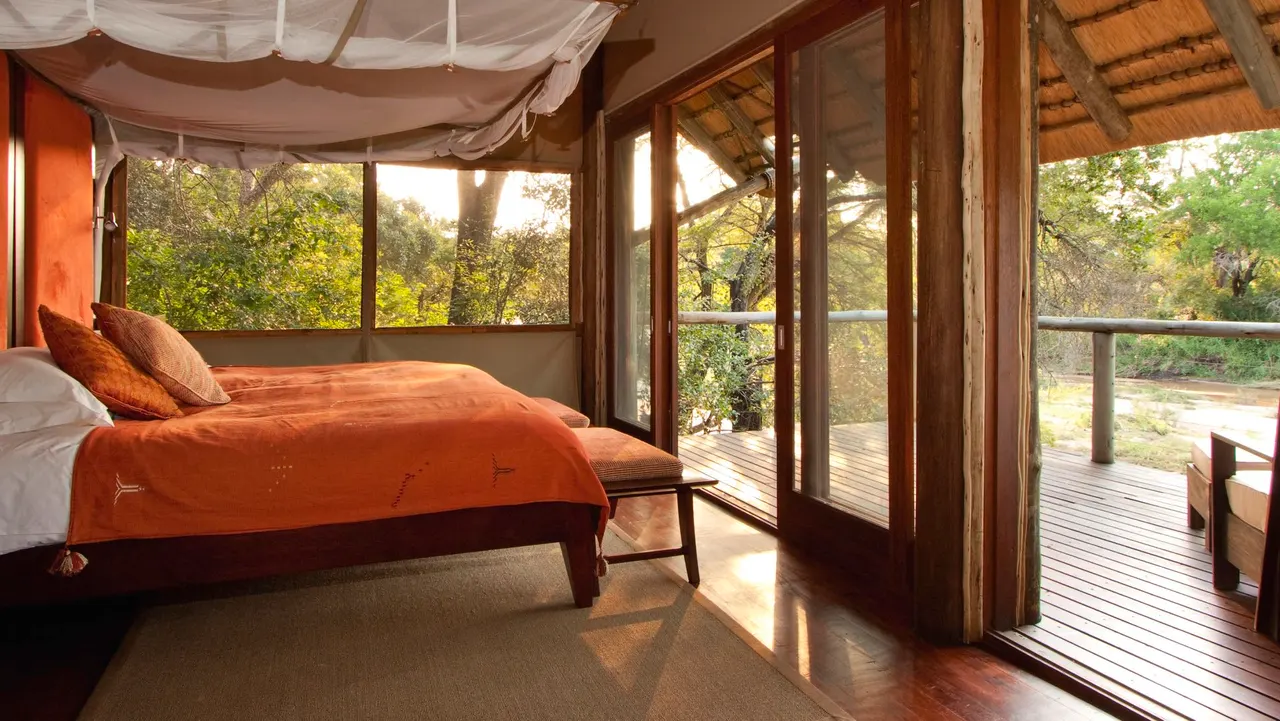 Rhino Post Safari Lodge — image 8