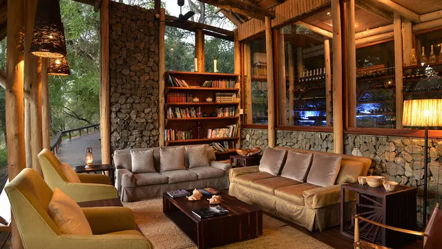 Rhino Post Safari Lodge — image 16