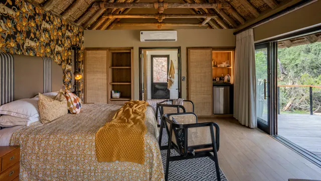 Thornybush Game Lodge — image 2