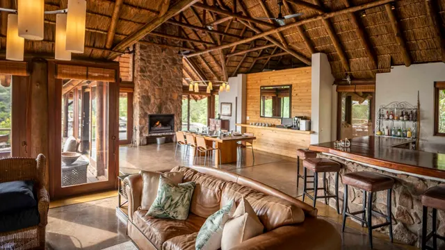 Tshwene Lodge — image 13
