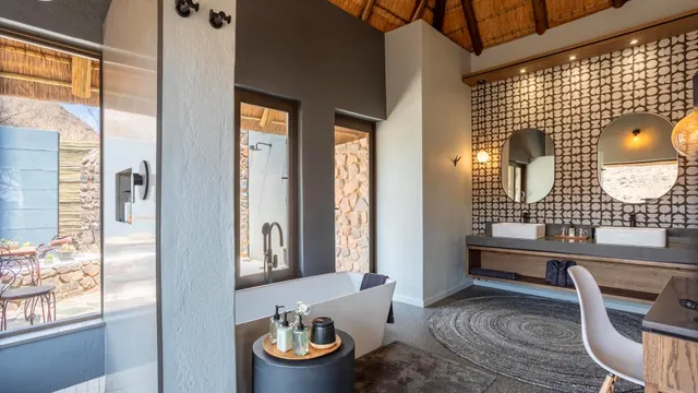 Tuningi Safari Lodge — image 8