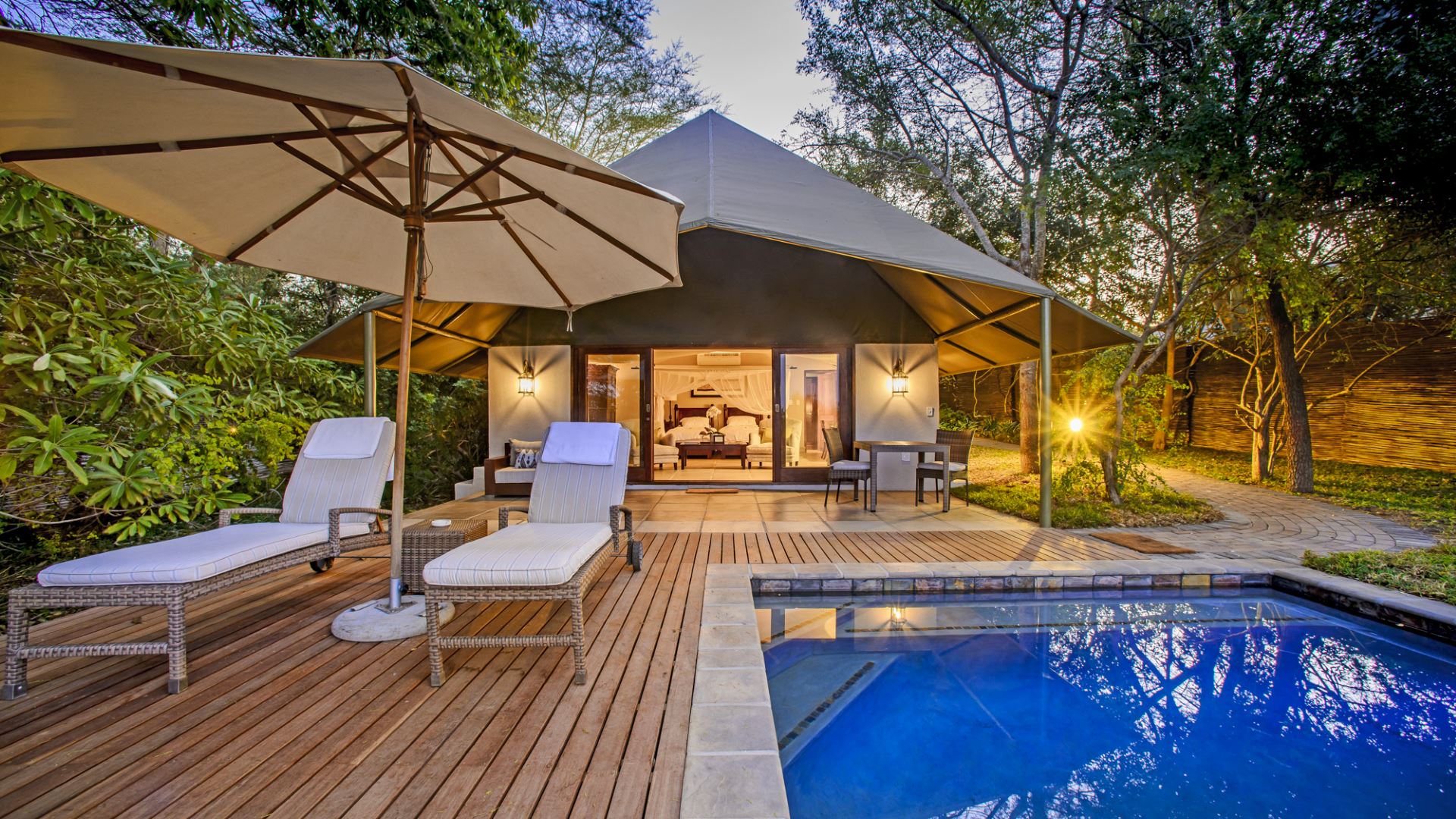 Savanna Lodge