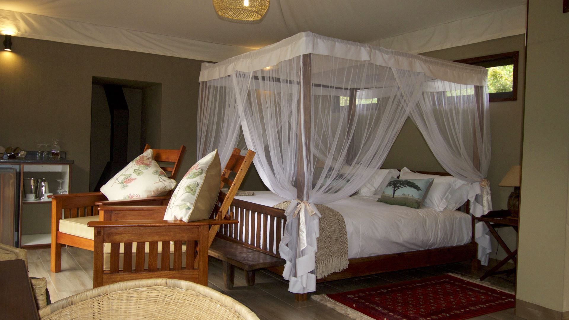 Inzalo Safari Lodge