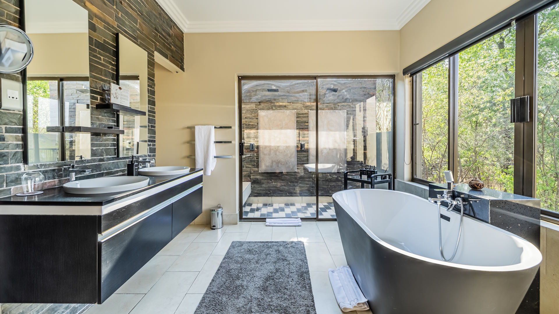 Shepherd's Tree Game Lodge — image 2