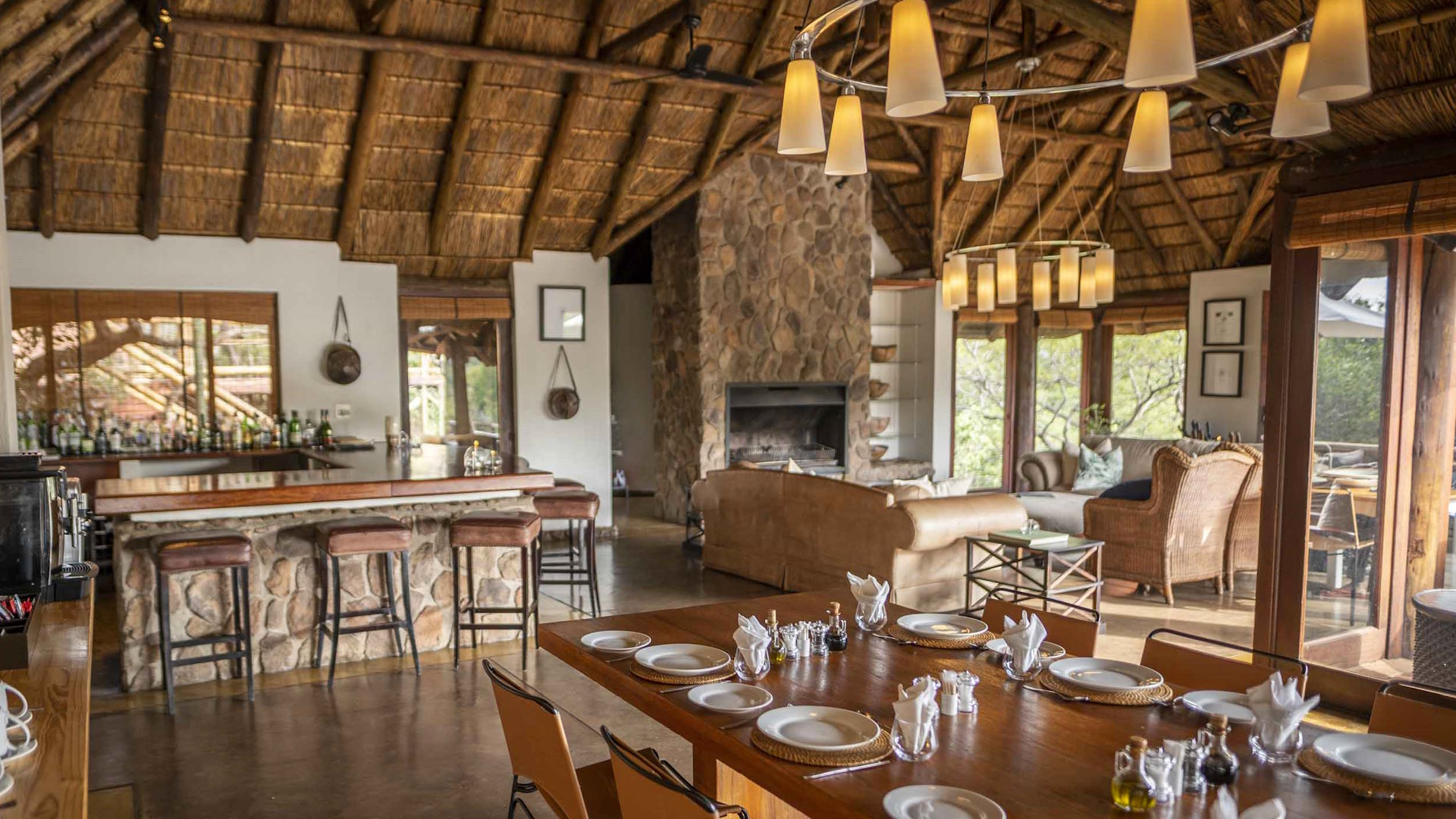 Tshwene Lodge — image 1